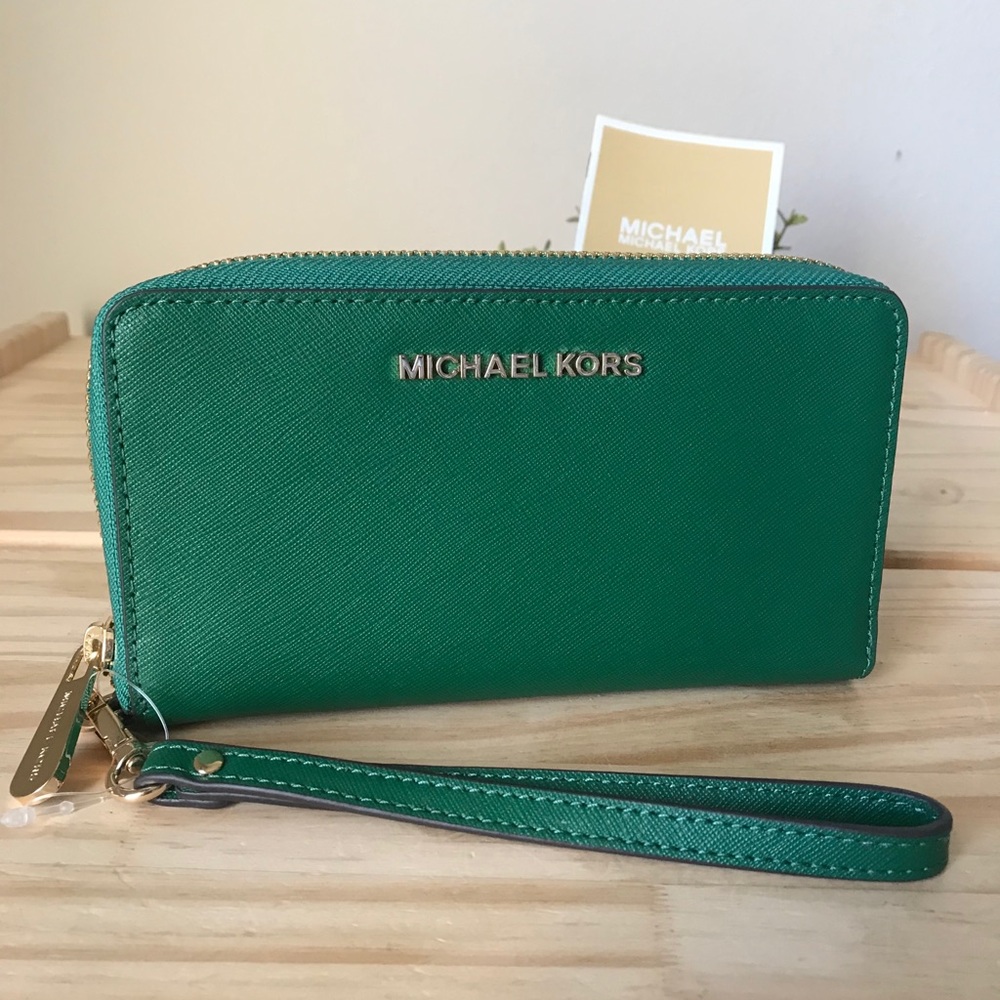 Michael Kors wallet🎈🎈